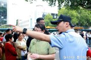 高考首日，濟(jì)南歷下警方為三名學(xué)子“救急”